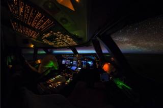 La cabina en la noche