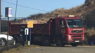 Lorry-load of sand arriving in Hemsby
