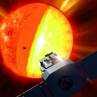 Ilustração da sonda SoHo em frente ao Sol