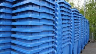 Mansfield wheelie bins