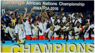 Repubulika iharanira demokarasi ya Kongo imaze gutwara igikombe cya CHAN inshuro ebyiri - mu mwaka wa 2009 na 2016