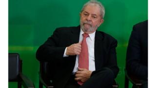 Lula, au pouvoir entre 2003 et 2010, a été reconnu coupable de corruption passive et de blanchiment d'argent.