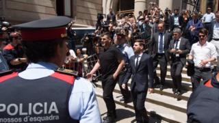 messi, spain, court