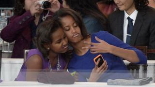 Barack Obama's daughters took a selfie during his Presidential Inaugural Parade in 2013