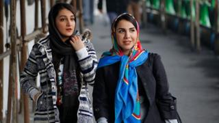 نساء في طهران