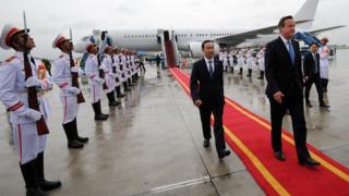 David Cameron arrives in Vietnam