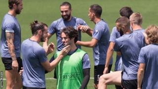 Bale na Isco batera urwenya mu myitozo