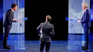 Waziri mkuu Mark Rutte (kushoto) na mpinzani wake mkuu Geert Wilders (kulia) katika mdahalo