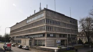 Gorsaf Heddlu Canol Caerdydd