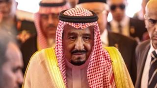 Maamulka Malaysia oo xidhay todoba qof booqashada Boqor Salmaanka Sucuudiga ka hor