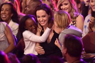 Angelina Jolie ayaa Zahara la soo wareegtay sannadkii 2005 markaas oo ay 6 bilood oo kali ah jirtay