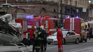 У станции метро "Сенная площадь"