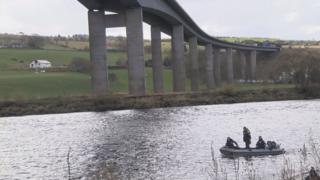 River Tay search