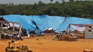 A general view of the site of a church roof collapse at Reigners Bible Church in Uyo, Nigeria, 11 December 2016.