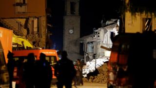 Gurmadka ayaa habeenkii labaad ka socda Amatrice