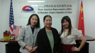 Bà Phan-Gillis (giữa) đến Trung Quốc để thúc đẩy cơ hội kinh doanh cho thành phố Houston