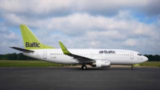 AirBaltic plane file pic