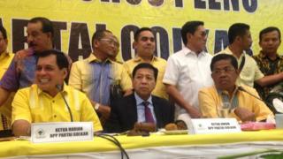Ketua Harian Partai Golkar Nurdin Halid, Ketua Umum Partai Golkar Setya Novanto, dan Sekjen Partai Golkar Idrus Marham