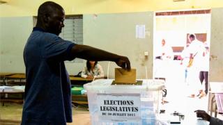 Des législatives considérées par des analystes comme un test, à deux ans de la présidentielle.