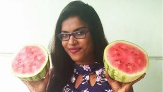 সোশাল মিডিয়ায় তরমুজ দেখিয়ে বিক্ষোভ।