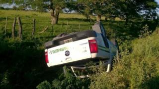 Fugitives' overturned pickup truck (9 January)