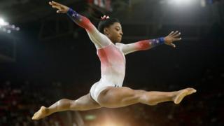 Simone Biles durante una las Olimpiadas de Río 2016