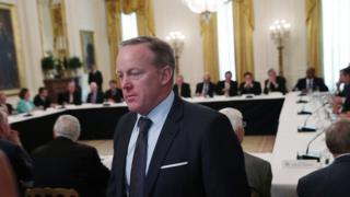 Ông Sean Spicer