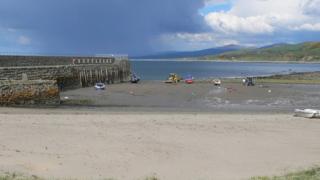 Trefor beach