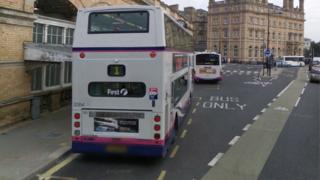 Buses at York station