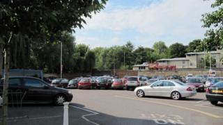 Car park of Park End street