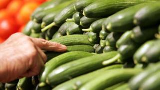 https://ichef-1.bbci.co.uk/news/320/cpsprodpb/F414/production/_96748426_p055pg2v-1.jpg