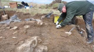 Archaeologists working at Burn of Swartigill