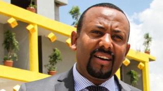 Abiy Ahmed yabaye umushikiranganji wa mbere inyuma yaho uwo yasubiriye atangiye imihoho