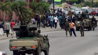 Askar careysan oo xiray waddooyinka Bouake