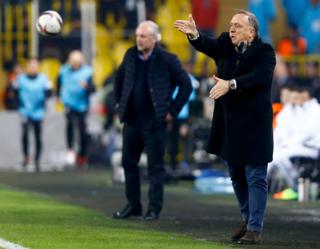 Fenerbahçe Teknik Direktörü Dick Advocaat