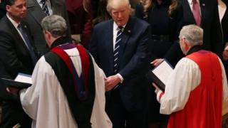 Трамп і священики