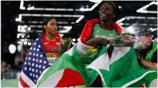 Francine Niyonsaba yatsindiye kuja mu gice ca nyuma mu kwiruka imetero 800