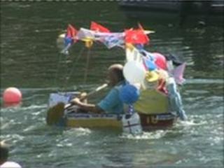 Tin bath race