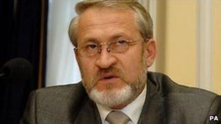 Akhmed Zakayev in London (image from 2004)