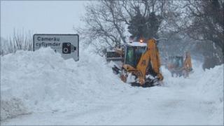 under snow: 5104 road close to Bryneglwys, near Corwen, Denbighshire