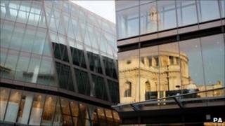 St Paul's Cathedral reflected on One New Change