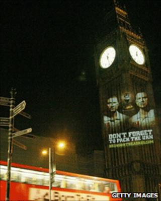 Big Ben with Australian cricketers