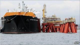 gas cargo ship