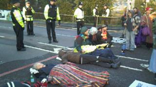 Anti-nuclear protest at Devonport