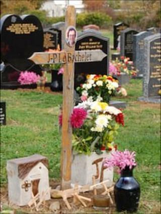 J-P Le Bachelet wooden cross in Vale cemetery