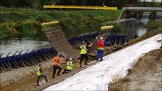 Lower Mole flood defences