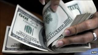 US 100-dollar banknotes