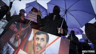 Iranian opposition supporters in Geneva