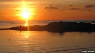 A winter sunset captured by at Rhosneigr captured by Rhys Parry