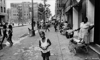 Harlem street scene 1960